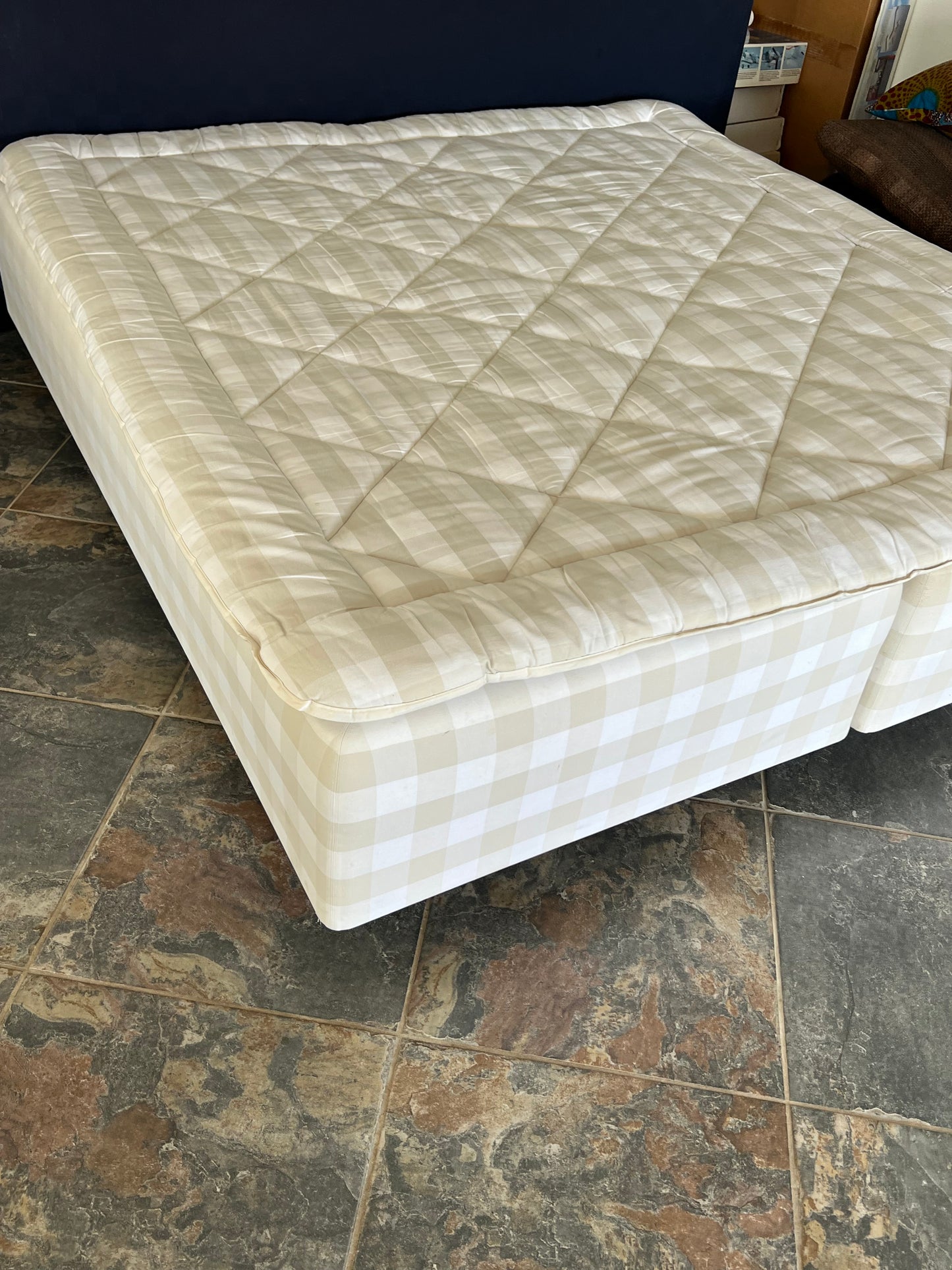 Hästens Superia 180x200 (medium)i fin stand