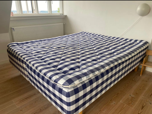 Hästens Excel medium og fast